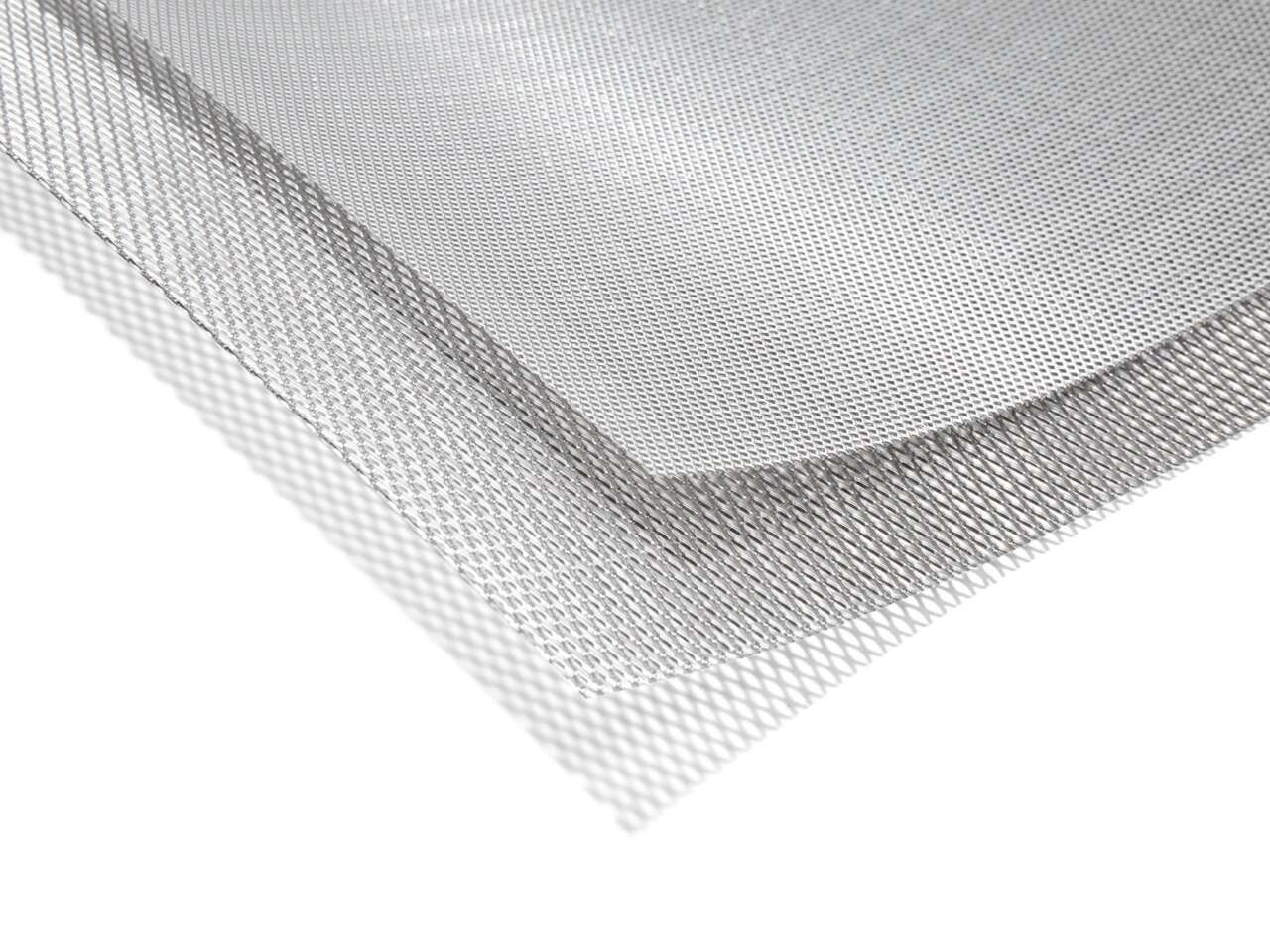 Malla desplegada de aluminio, fina (6,0/3,0-0,6/0,5) – Papelería